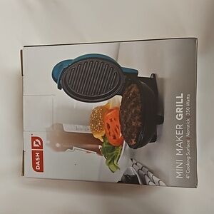 Dash Mini Maker Grill.  New in box.